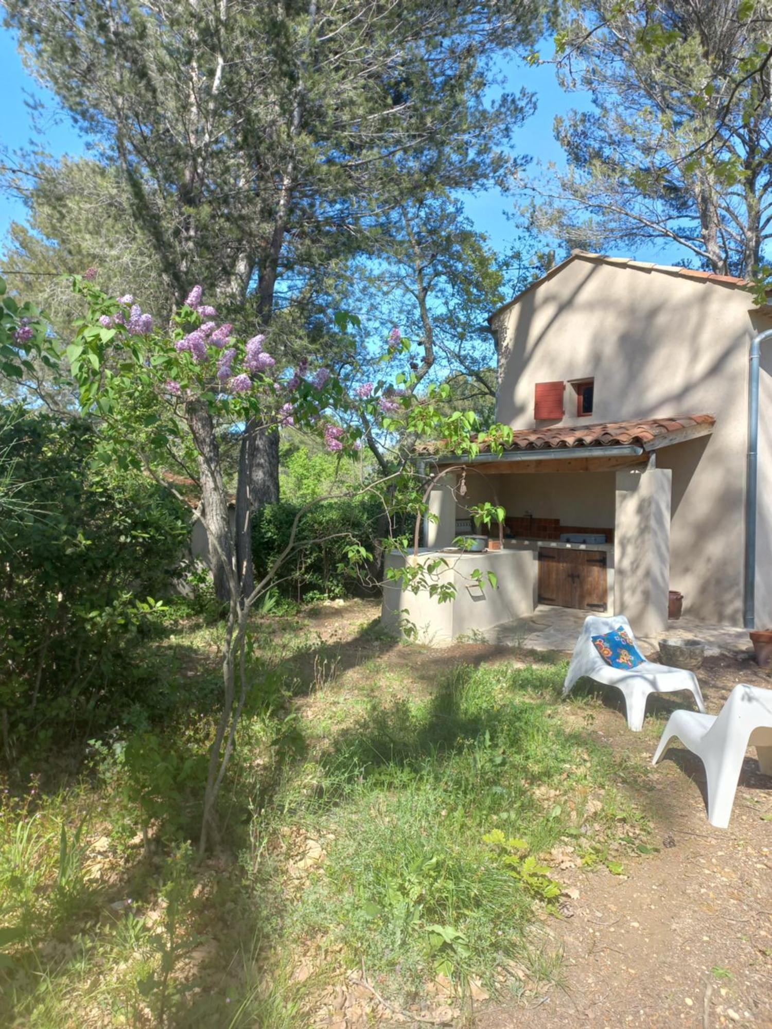 Un Cabanon En Provence Ferienhaus Auriol